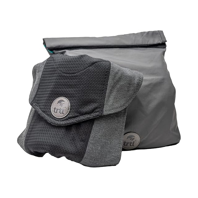 Almohada de viaje Trtl Cool llevada como una bufanda